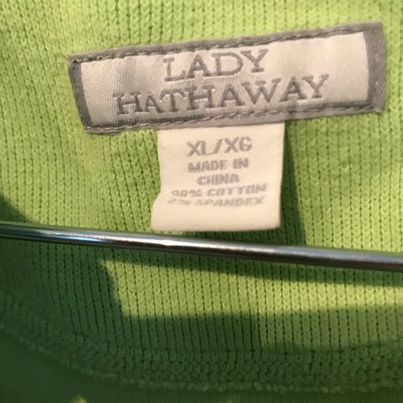 Great, polo style sweatshirt with 1/4 zipper, excellent condition. Lime Green XL - Picture 3 of 3